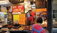 Foodstall in Hong Kong - World Expeditions